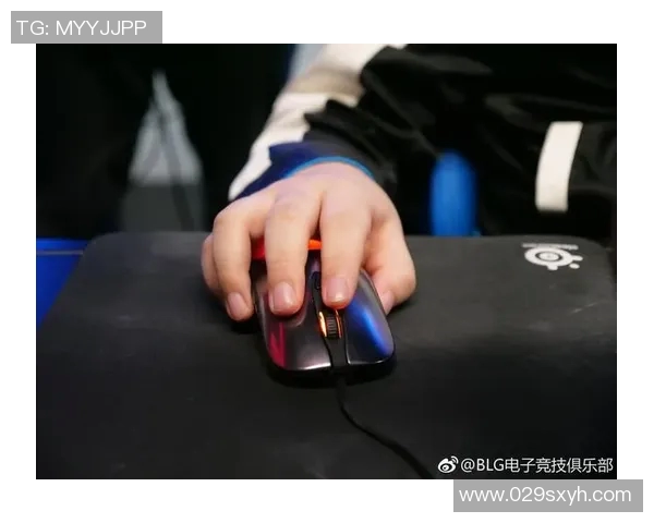 电竞比分分析和平精英赛事中BLG包夹策略的成败得失探讨