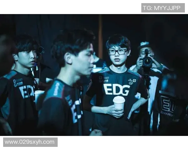 电竞比分深度解析EDG反击战术的核心策略与执行细节